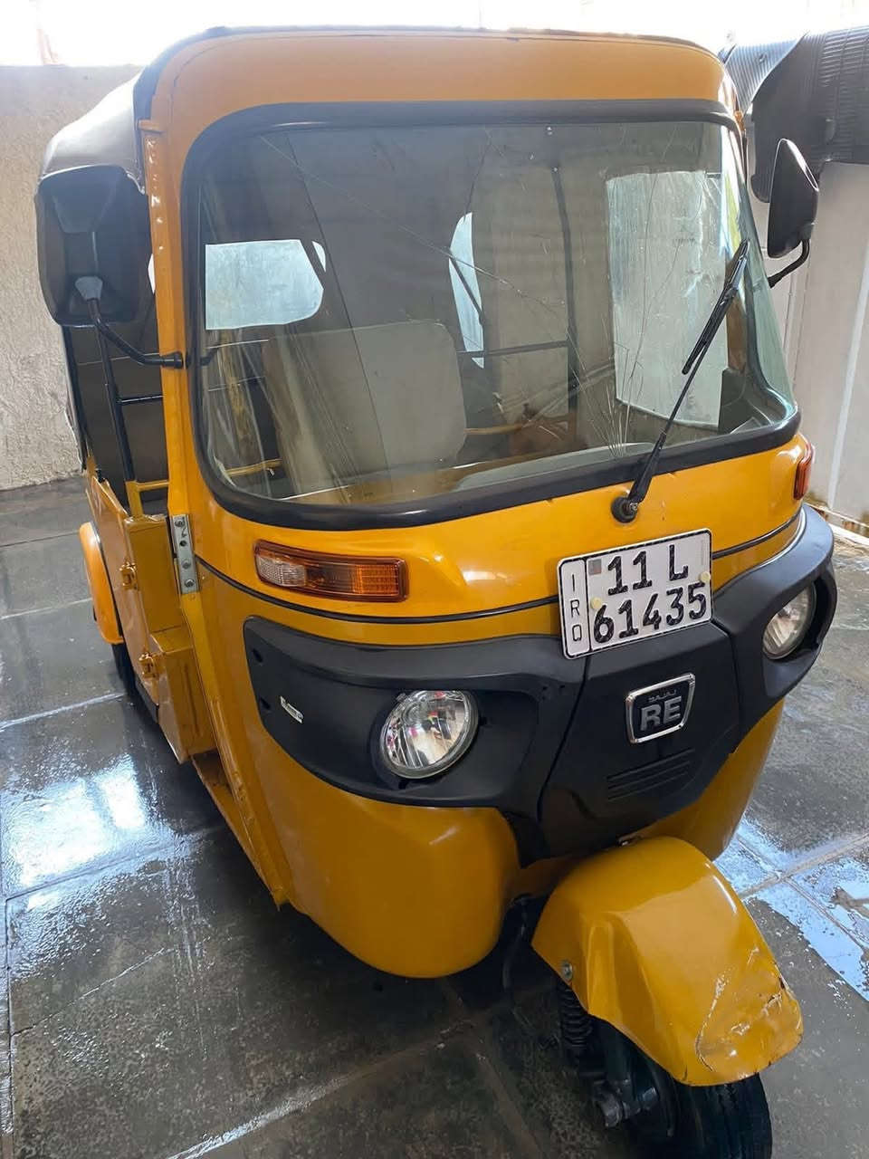 سلام عليكم شباب تكتك ٢١ البيع مكينه كفاله عامه بعدهي ببلكات شركه العنوان مدينه صدر رقم *********** بيهه طخه يم ليت ومعمره وشويه يم باب سعر ٧ وربع
