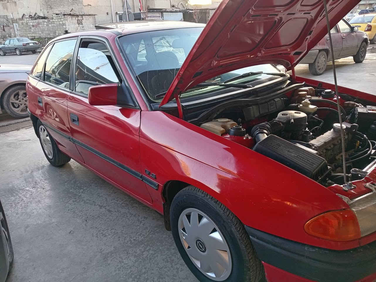 استره حجم ١٦ موديل 1994 محرك وكير شرط بور مركزي سلايت ايبييس بدون صبغ لا دواير ولا دوسات ما مصلح السياره مامبدل بيها كلشي ولا مسستم
السعر اتصل
***********السعر ٤٦ وبيها مجال
***********
