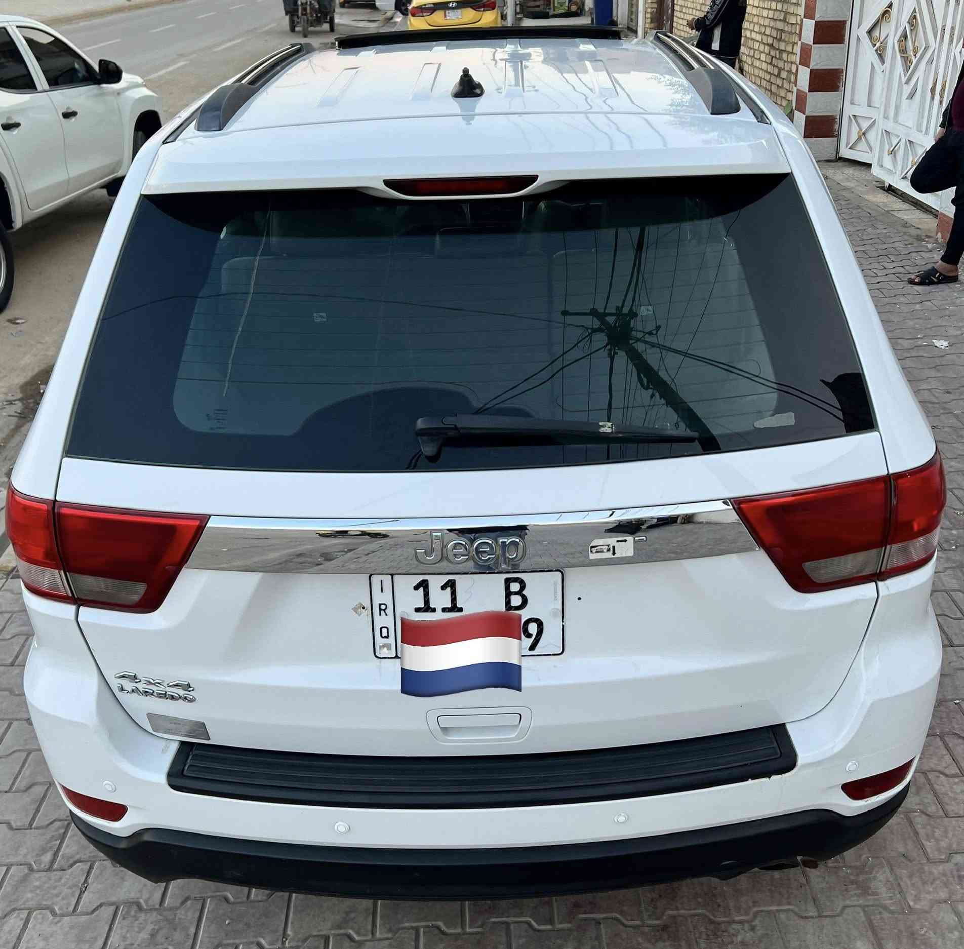 سلام عليكم للبيع
جيب لاريدو خليجي مكفوله رقم بغداد دولي بسمي محرك 6سلندر حاويه جديد
كير جديد فور ويل صدر امامي خلفي جديد
فول مواصفات لمتد هزه جديده تخم اطارات جدد السونار مرفق مكانها الكوت 
السعر 193وبيها مجال ***********
