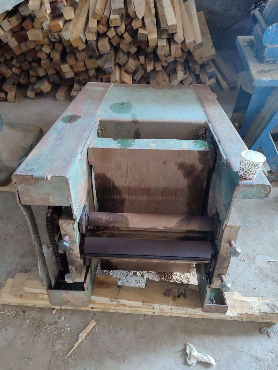 للبيع منشار ودبل ومثرامه.  نضافه خير من الله  

مامتواجد فيس اتصل وتشلع عيوني
***********
