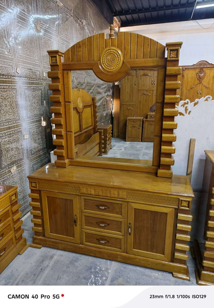 غرفه نوم مستعمله نضافه فول صاج داخل خارج صاج دنكه جاوي حجز تصال ***********
