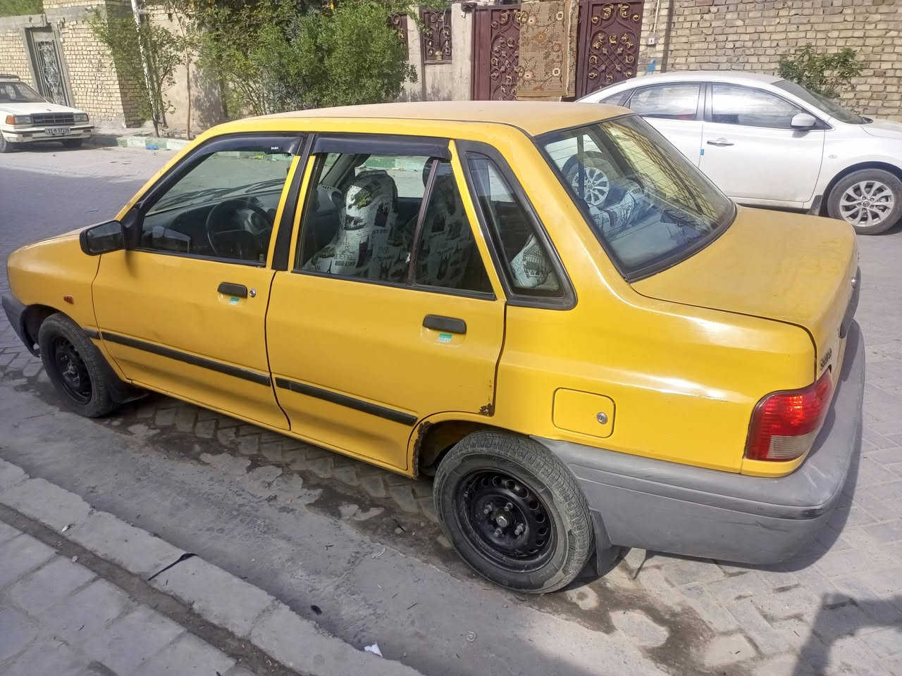 سلام عليكم سايبه موديل١٣ لا ضربه ولا تبديل محرك كير نضيفات السعر ٣٣ العنوان بغداد مدينة الصدر ***********
