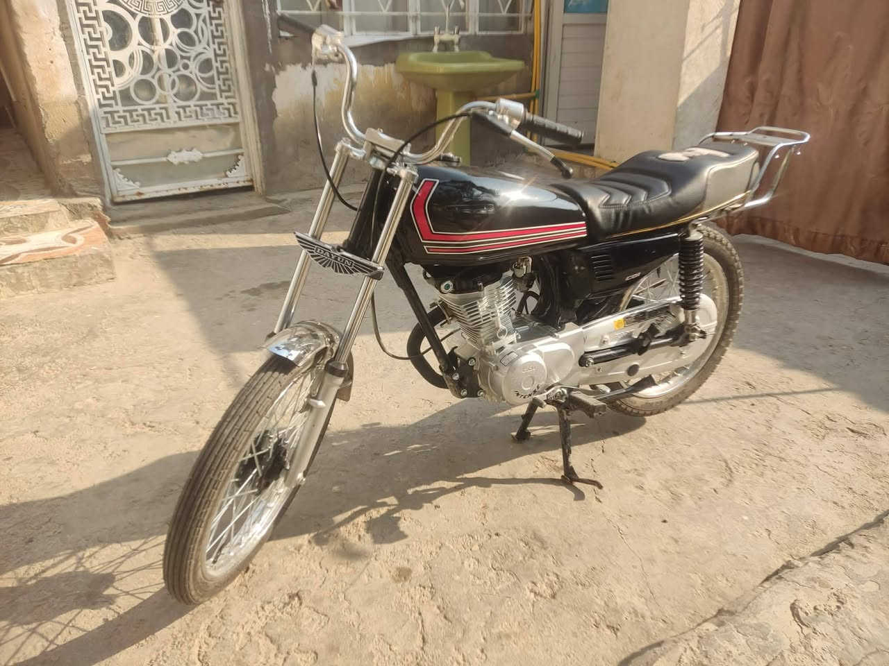 سلام عليكم تانكي وصفاحيت وكشن رياضي للبيع قيم وخذ الرقم ***********
