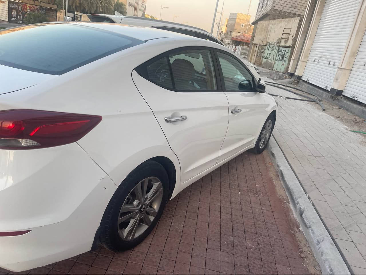 السلام عليكم للبيع هونداي النتره 2018 خليجي 
فول مواصفات رقم بصره إنكليزي بسمي تحويل ثاني يوم 
مكينه 2000 
فتحه 
تبريد قطعتين 
لد امامي وخلفي
شاشه
دواخل لونين (صاج )
كشنات جلد 
أشاره بالمري 
مري شفط 
يدات نيكل 
كفاله ضربه وتبديل وصبغ 
مكان واحد بارد فقط 
0877822003
ما متواجد خاص  اتصال 📱 + واتساب 
مكان السياره بصره ابي الخصيب 
*********** الزبير, البصرة
