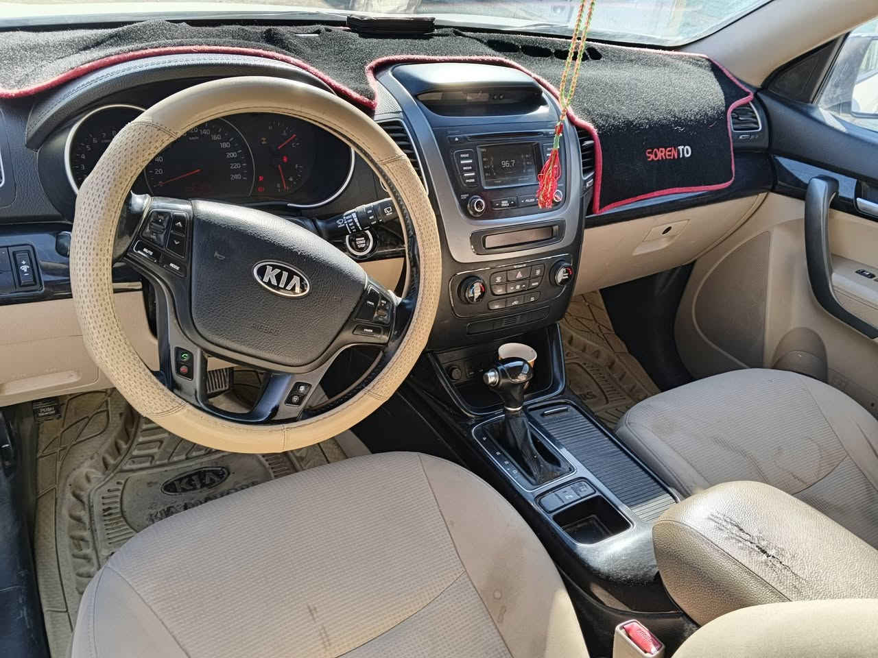 كيا سورنتو موديل 2015
مكينة أربعة سلندر مصبوغة عام 

رقمه بغداد 

السعر 120وبيه مجال 

لاستفسار ***********
