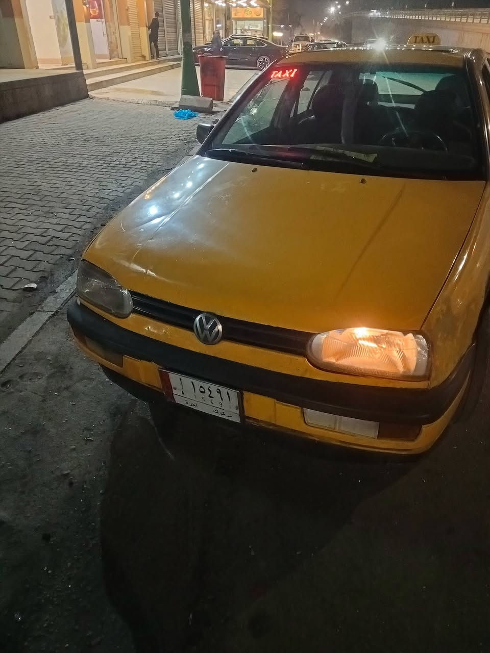 سلام عليكم هذا السياره للبيع او مراوسه اللي يريد يتصل على هذا الرقم                             ***********
