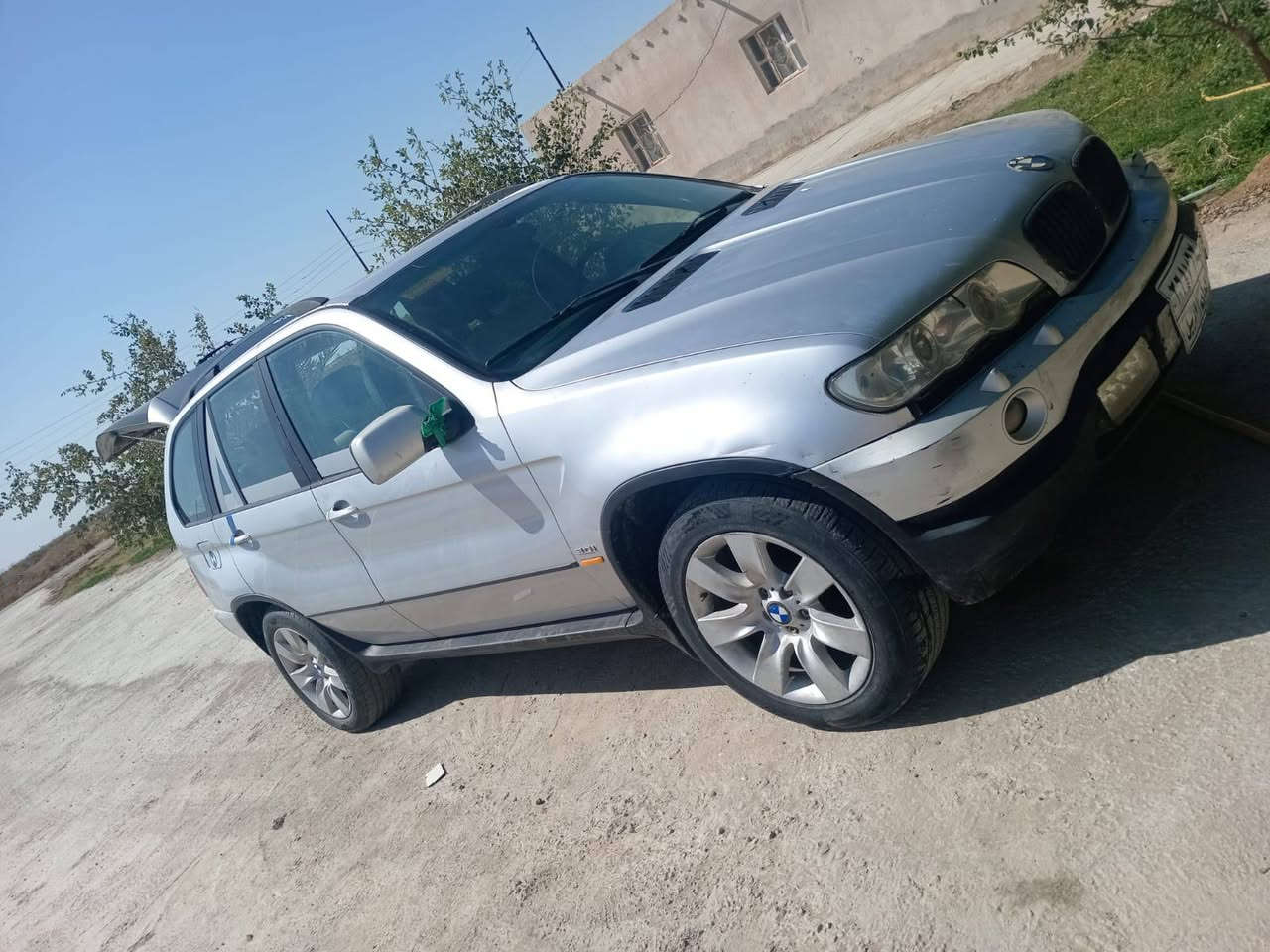 سلام عليكم بي ام دبليو x5 للبيع موديل 2003 محوره مكينه vvt مال حاويه توها مشدوده مصارلها سبوعين من نشدت السياره نكره سلف شرط. رقم اربيل بيها وكاله وصاقطه السنويه مالكها ب اربيل ابيع عل هل حطه ((السعر 55)) بيها مجال للطيبين مكاني ديوانيه مركز للستفسار *********** بيع مستعجل مكلف بل نشر الخاص مغلق مغلق مارد خاص
