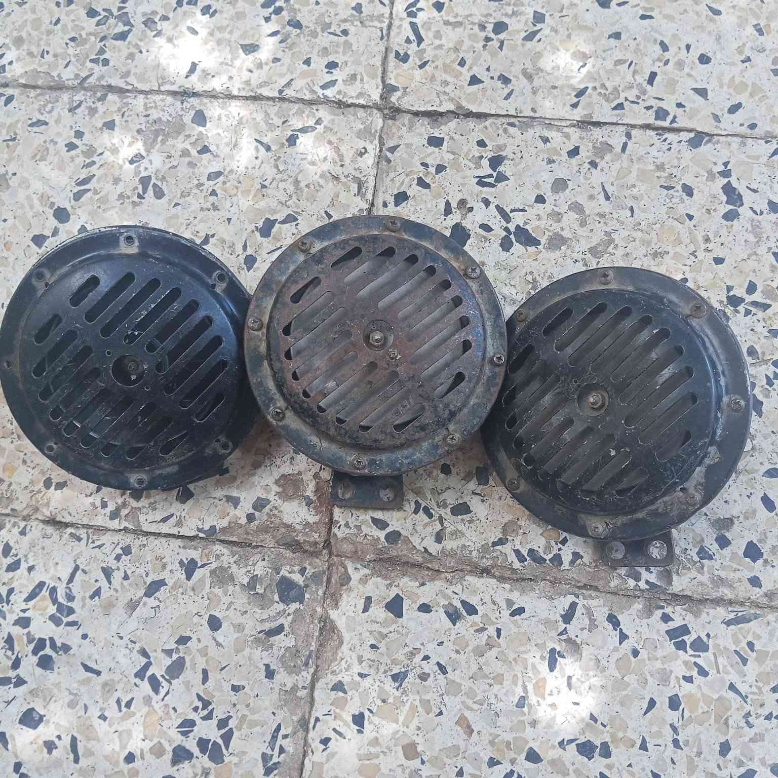 صندوق توصيل وهورنات يحتاجن تصليح طافيات مااعرف شبيهن عنواني زين القوس


**إذا كنت صاحب هذا الإعلان وتريد حذفه لأي سبب، رجاءا أرسل رسالة إلى الدعم الفني**