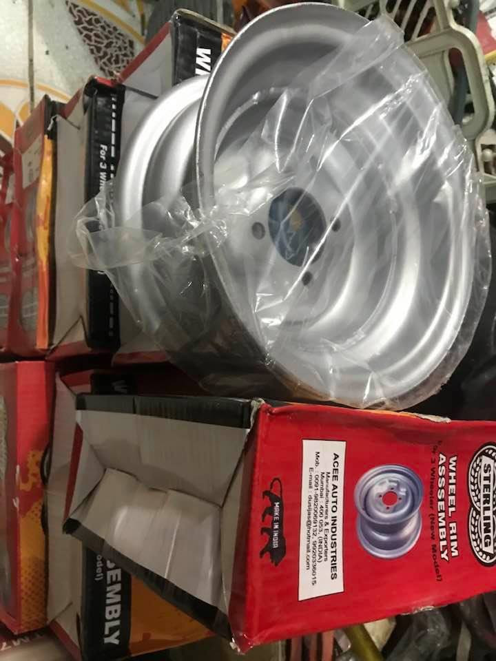 الى زباءننا الكرام تم وصول غراض تكتك بجاج وتي في اس هندي اصليه بالاضافه الى كماليات وغراض داراجات اخرى تطلب من محلاتنا في الدبيسات وشارع بغداد للاستفسار ***********
