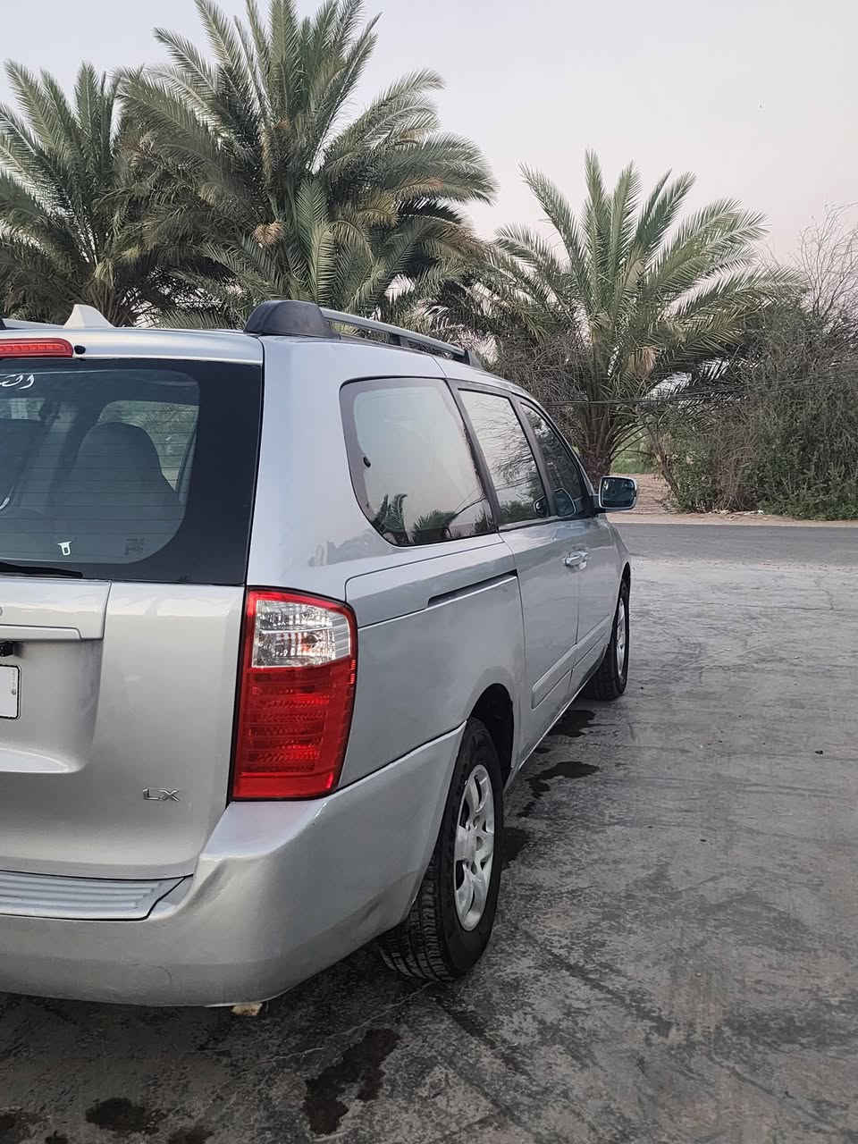 السلام عليكم
سيدونا 2006 جاهزه تبريد ٣ قطع باسمي بيها بارد بالباب الأمامي جهة السايق حادثها بأمريكا جاملغ خلفي بدون دواخل صبغ حزام للجماليه جانت جارده محور كشنات تخم تاير حداديه محرك جديد3800  لا تبخير ولا تنقص رقم ذي قار انكليزي سعرها 110 بيها مجال قليل بابل الحمزه الغربي ***********
