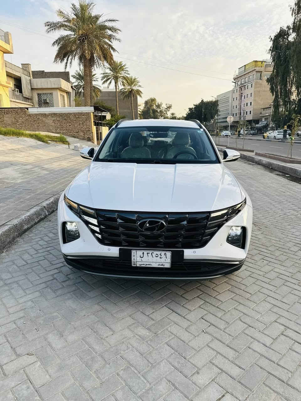 سلام عليكم 
توسان 2024 ماشيه 36 الف مكفوله كفاله عامه 
فول عدا البنراما جديده جداً 
مكاني  الكاظميه 
السعر 21400 و بيهه مجال 
***********
