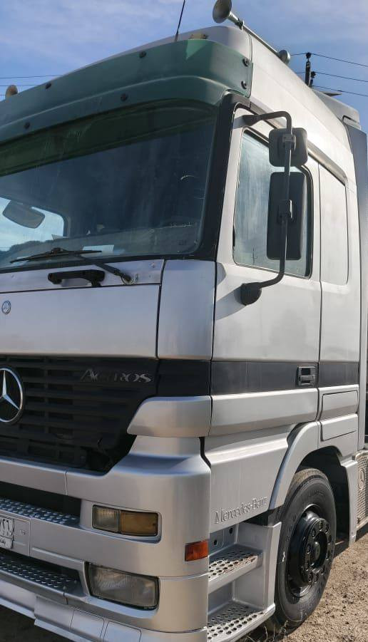 السلام عليكم من رخصت الأمن تريله 2002 شمعه ط بدون ضباره سنكل خلفي السعر 175وبيها مجال ***********
