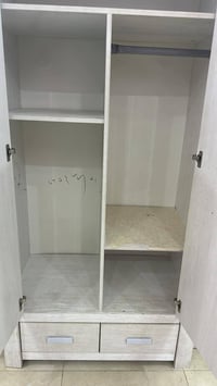 غرفة أطفال • كاملة • طبلات وميز