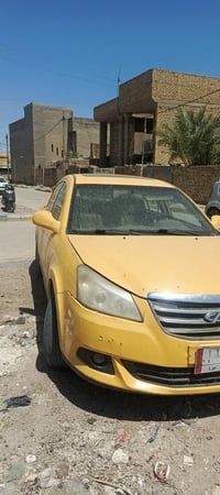 شيري E5 رقم واسط تحويل ثاني يوم مكفوله من الضربه والصبغ بس خياسات بالب...