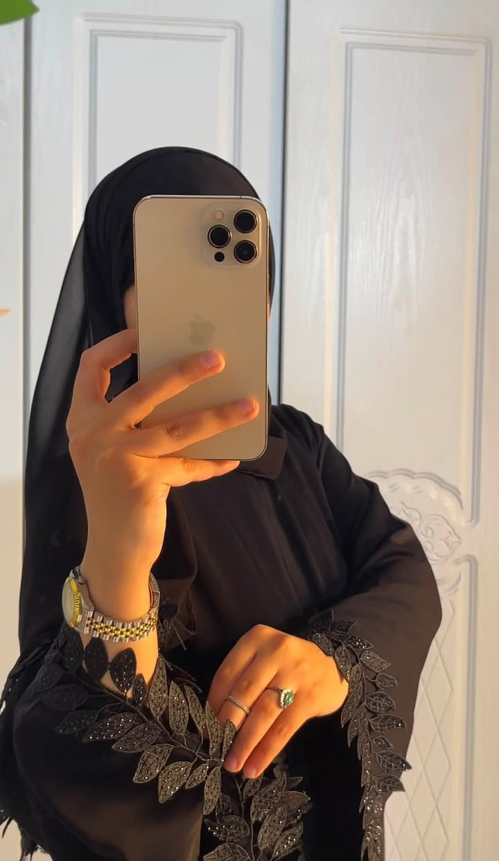 بيج عبي الصفحة على الانستغرام @wed_abayaa2
متوفرة جميع الموديلات الي بالصورة بجميع المقاسات 
للاستفسار مراسله الصفحة على الانستغرام او الاتصال على الرقم التالي 
واتساب
***********
