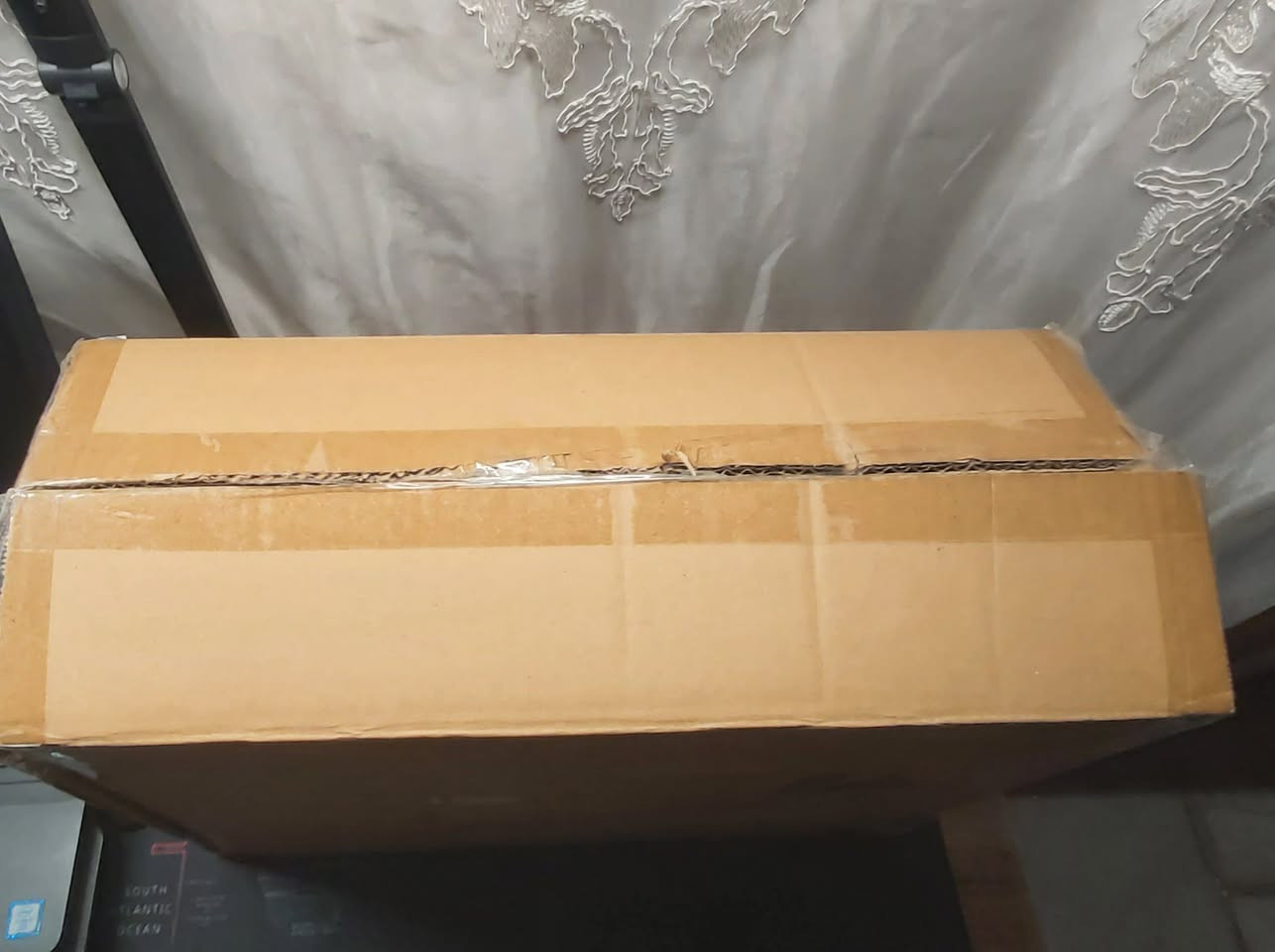 السلام عليكم 

منشار سلسلة لاسلكي محمول Gardtech 6" Mini Chainsaw

- المواصفات:
- طول نصل القطع: 6 بوصة (15.24 سم)
- الجهد الكهربائي: 20 فولت
- نوع المحرك: محرك نحاسي عالي الكفاءة
- البطارية: ليثيوم أيون 2.0 أمبير ساعة
- سرعة السلسلة: 5 متر/ثانية
- الوزن: 1.1 - 1.2 كجم
- المميزات:
- نظام أمان مزدوج
- تصميم مريح ومقبض مغطى بالمطاط
- سهولة الصيانة
- تبريد فعال
- المحتويات:
- المنشار الكهربائي
- 2 بطارية ليثيوم
- شاحن جداري سريع
- سلسلة إضافية
- مفك ومفتاح ربط.


**إذا كنت صاحب هذا الإعلان وتريد حذفه لأي سبب، رجاءا أرسل رسالة إلى الدعم الفني**