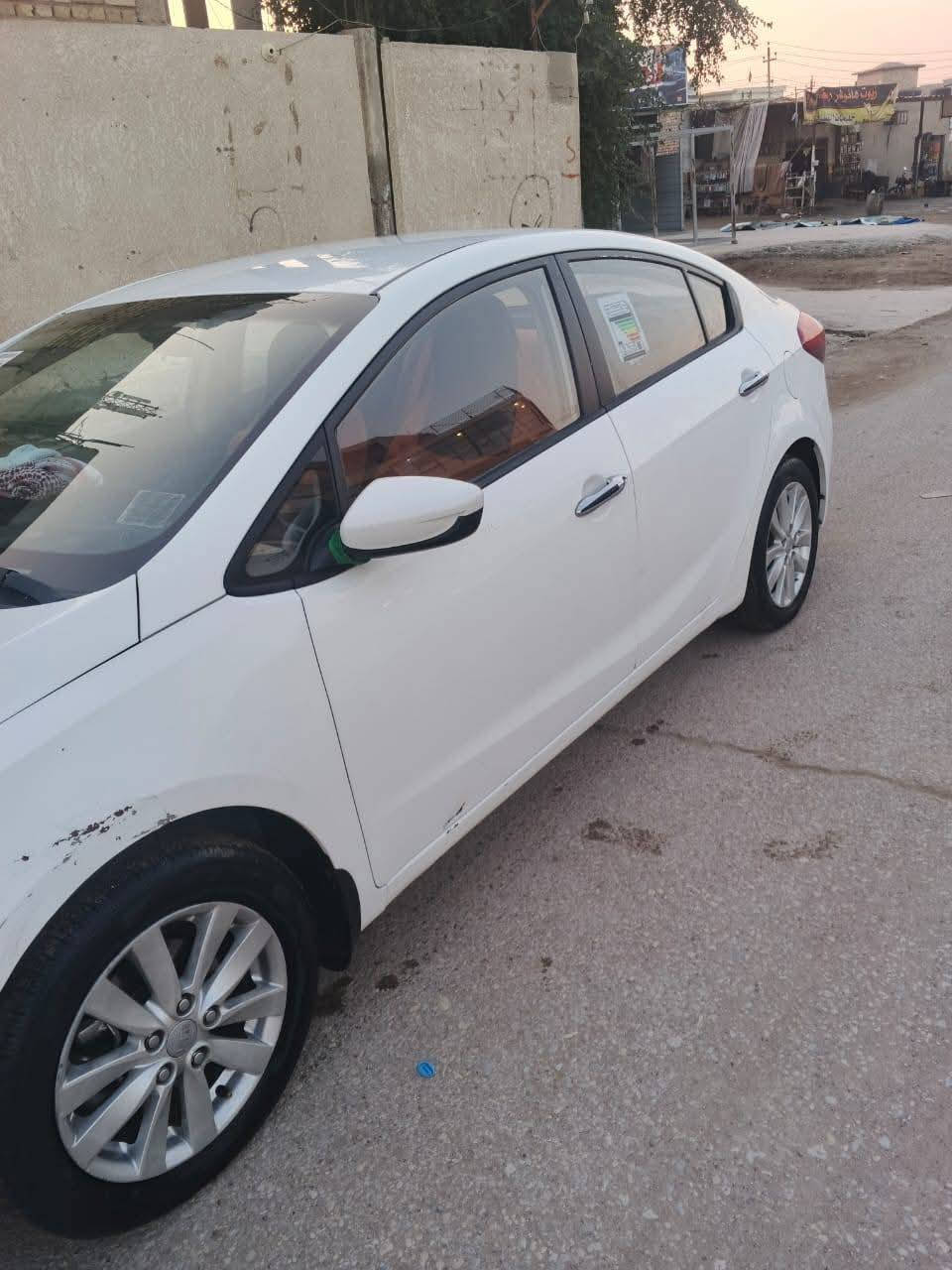 السلام عليكم سيراتو 2015 خليجي رقم واسط سياره  مال بيت كير محرك تبريد تدفئه مكفول سونار مرفوق بالمنشور سنويه نافذه سعر 118 وبيها مجال قليل مكان واسط نعمانيه 
***********
