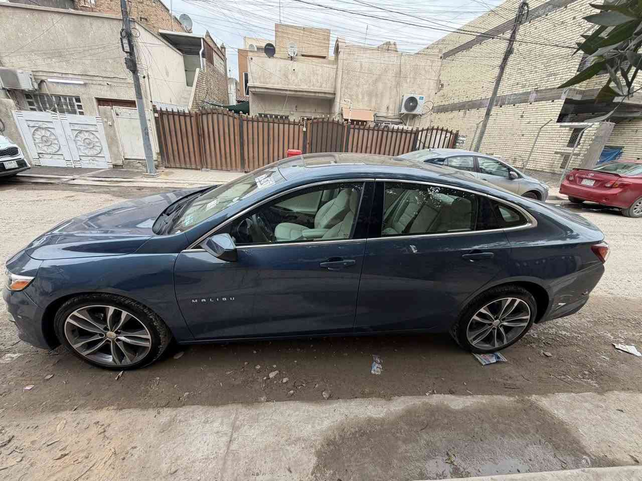 ماليبو برمير 2024 2LT فول 1/1 بانوراما بسعر 135$
دخول جديد رقم فحص منفيس باسمي تترقم جميع المحافظات 

صبغ بنيد فقط ‼️صور الحادث بالمنشور ✅

المواصفات فول للاخير 1/1 ✅

 محرك 1500 تيربو ماشية 9 الف ميل فقط ✅

لون  مميز بحري 🩵

 ويل حجم 19 كروم

 سقف بانوراما سلايد طكتين

 داتا شو + تحذير

كشنات جلد وكهرباء السائق والراكب 

كشنات خزن ميموري 3 وضعيات مع وضعيه الخروج السهل 

تبريد كشنات مع تدفئه كشنات وستيرن تدفئة

 العداد ديجتل ليزري 

شاشه وسطية مع نظام كار بلي مع نظام ملاحه

نظام  تبريد بيانو شاشه + مناخ منفصل السائق والراكب 

ستيرن هيتر 

 قياده ذاتيه + تحديد مسار + تحذير خروج عن مسار 

 كامرا خلفيه دواره

سستم صوت 🔊 من شركة Bose الالمانيه مع امبلي فاير دمام 

10 سماعات

اناره داخليه مخفيه ومحيطية بداخل السياره

سايد بريك كهرباء

 بجم زنون بلاد مع لايت داينمك مع لايت اوتو عالي عند عدم روؤيه

حساس مطر اوتو + مراية عاكسة للضوء ذكية

مري قلاب عند الرجوع للخلف R + كامرا ونقاط عمياء

تبريد قطعتين 

شحن واير لس+ usb+ typC

السياره مواصفات كلش هوايه ومتخلص

السعر  135$ ‼️135$ ‼️ 135$ ‼️وبي مجال للشراي ✅

صور الحادث والتقرير موجود دزلي واتساب وتدلل 
بيها صبغ بنيد فقط ✅

مكاني الاعظمية للاستفسار *********** اتصل واتساب او عادي غير متواجد عالفيس ‼️
