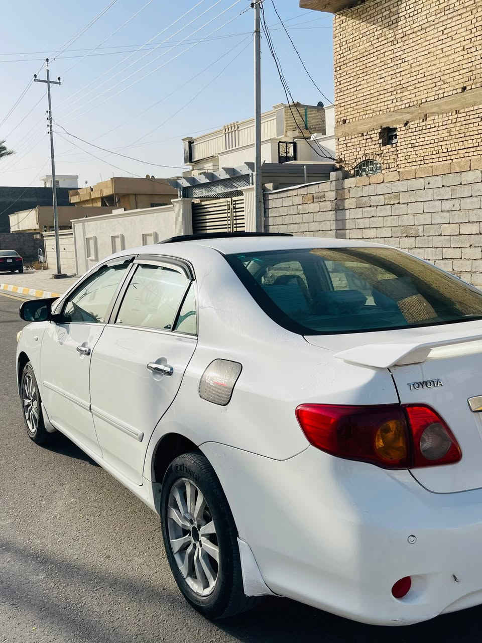 كورلا خليجي 2009 فطيم
مكفوله من الحادث فقط بارد في باب السايق كد الشبر 
السيارة جديده ونظيفه 
السعر ١١٥وبيها مجال 
للأتصال ***********
