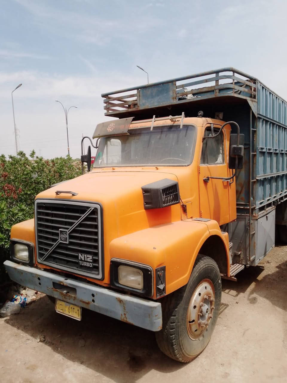 فالفو 82 للبيع للاستفسار/***********
