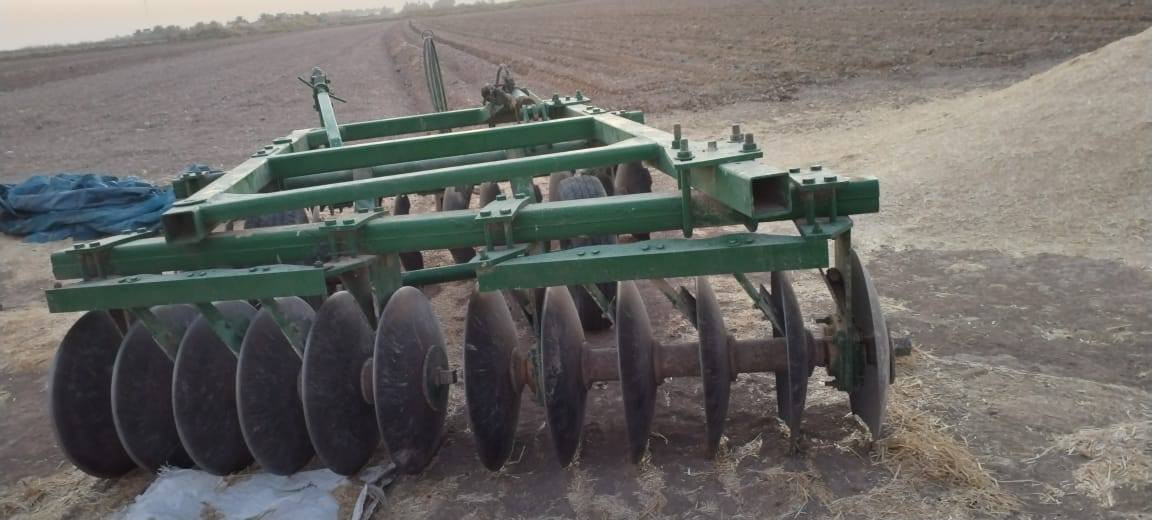 للبيع دسك حجم 24  عمل درجه اولى 
نضيف جاهز للعمل 
مكان بابل الخميسيه اتصال ***********
