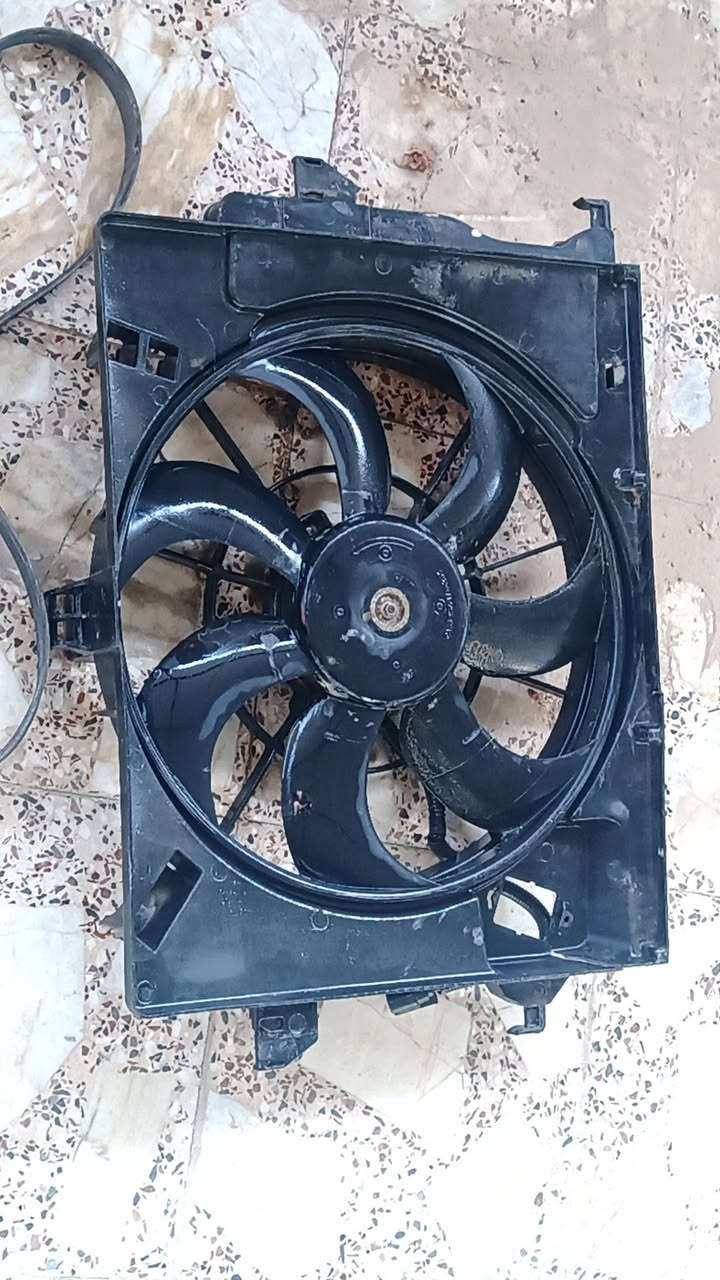 سلام عليكم ورحمة الله من رخصت لادمن المحترم 
غراض اكسنت مضلع للبيع 
فرممه كامله هيه والقواعد وطوب 
فلنجات امامي عدد 3 
قاعده فيت بم كامل 
بلاجكتورات تفصيخ جدد 
تانكي بانزين 
قفل بنيد 
مكاني نجف الاشرف رقم الهاتف ***********
غراض قيموهن بما يرضي الله واني ماقصر انشاء الله
