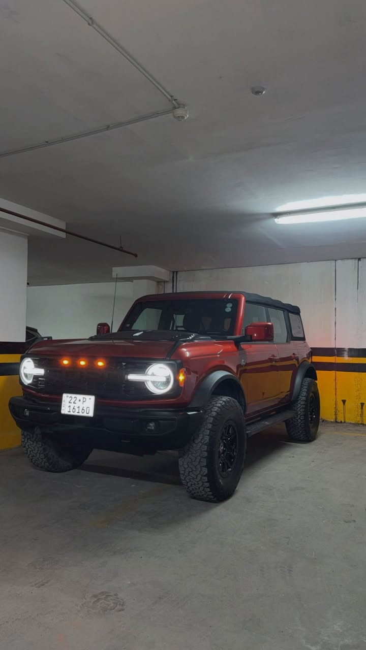 FORD BRONCO 2022  
فورت برونكو ٢٠٢٢ مواصفات ٣ دگم سيارة جاهزة كلشي بشرط بجم كبس بي ٣ قطع جهة اليمين جاملخ خلفي و بابين تايرات جديد و اصلي 
گشنات تفئه 
بي ٥ موداد 
SPORT
ECO 
SLIPPERY
MUD/RUTS
SAND 
NORMAL
ابيع بشرط الكلشي ماشية 38000 الف 
رقم /
0751 446 3834
السعر 
25,800$ و بي مجال أربيل, العراق
