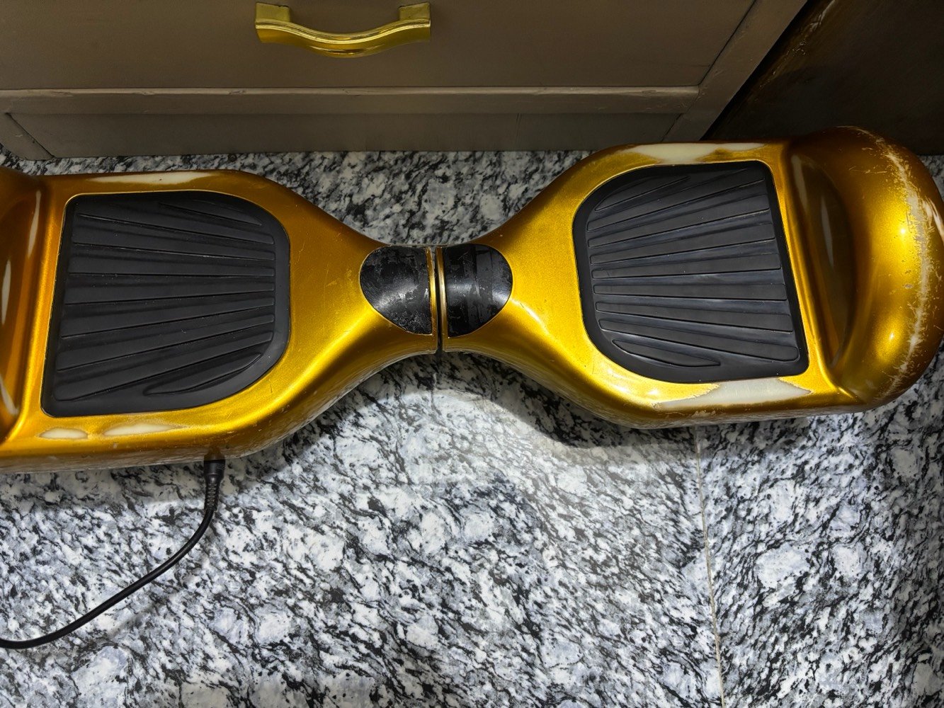 اسلام عليكم سكوتر شغال مع الشاحنة 
ubs شغالات يحتاجلهن فقط بطاريات لان هابطة مكاني بغداد رقمي ***********