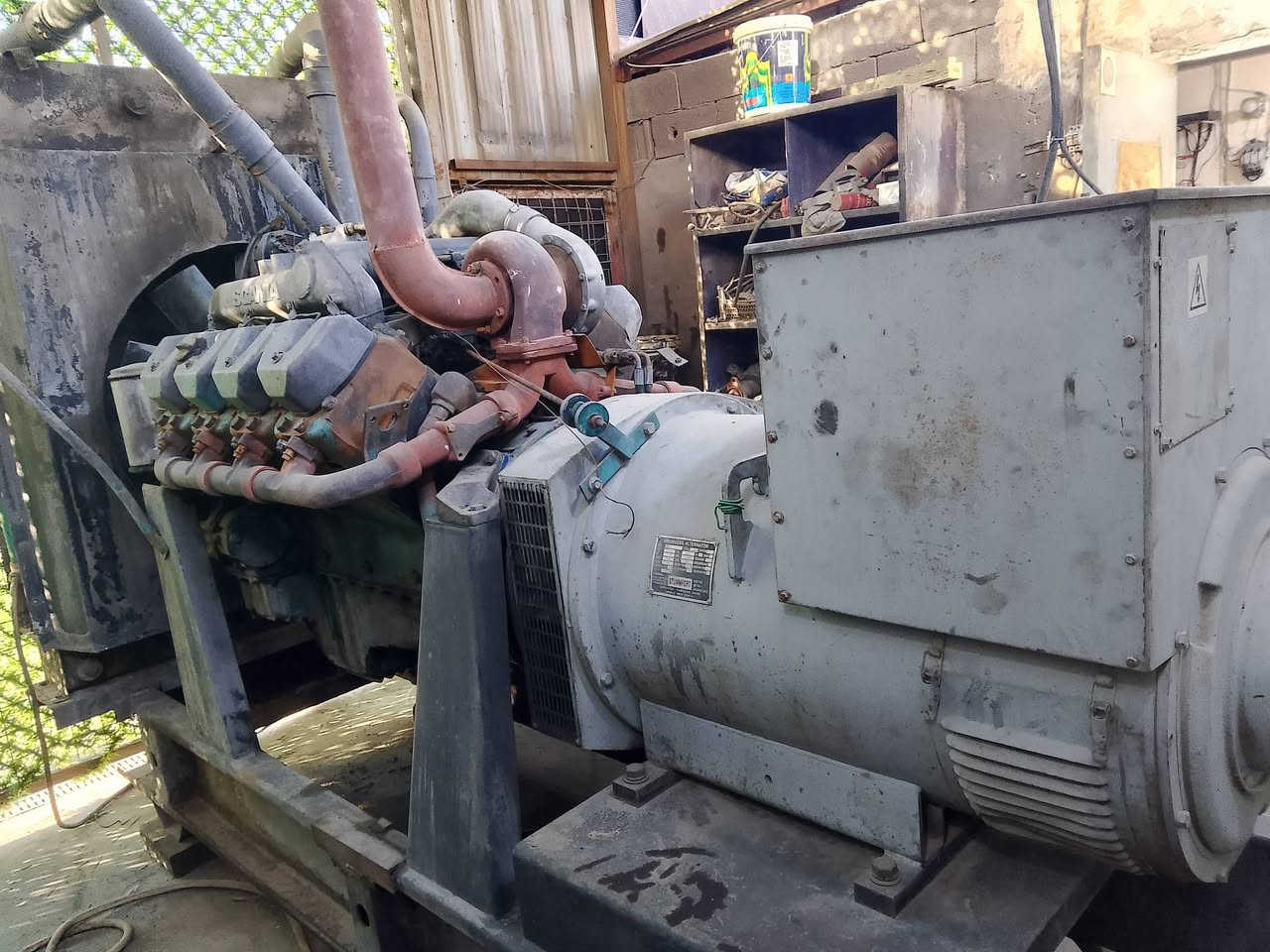 مولد في إسكانية 0.6استندر أبيع على الحمل عنون بغداد مدينه صدر موبايل ***********
