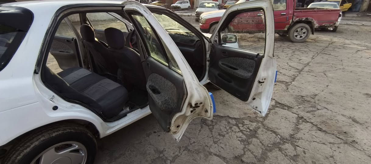 سيفيا 95 صلاح الدين سنويه لل٢٧
كير محرك صدر شرط
لايتات بكات كله جديد
صبع حزام قماره بلاديه
***********
السعر ٤٠ وبيهه مجال بصيط
