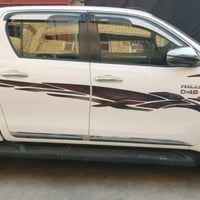 للبيع تويوتا هيلوكس رقم أربيل ٢٠٢٢ بغداد كاز بيها طخطخات بسيطه السعر٢٨...