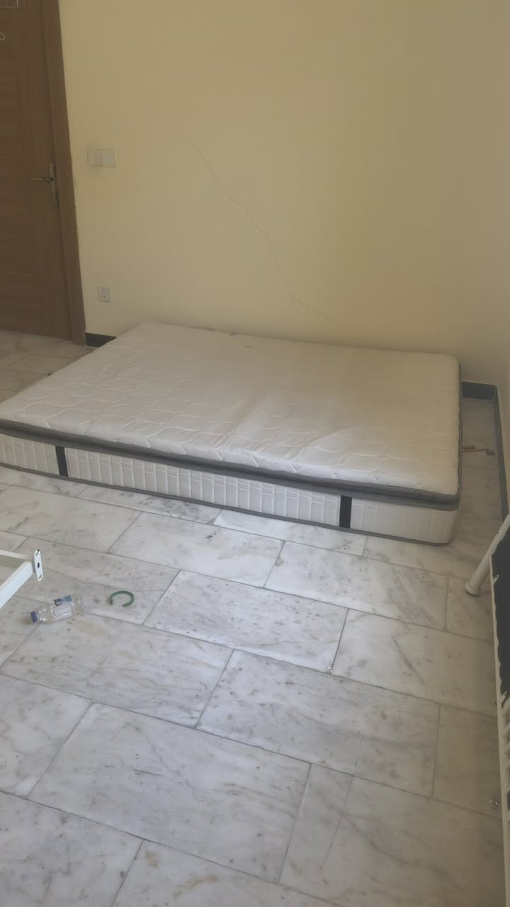 غراض مطبخ +سرير نفرين ومندر للبيع للستفسار ***********
