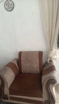 ٧ مقاعد • نظيف • أضرار الأطراف