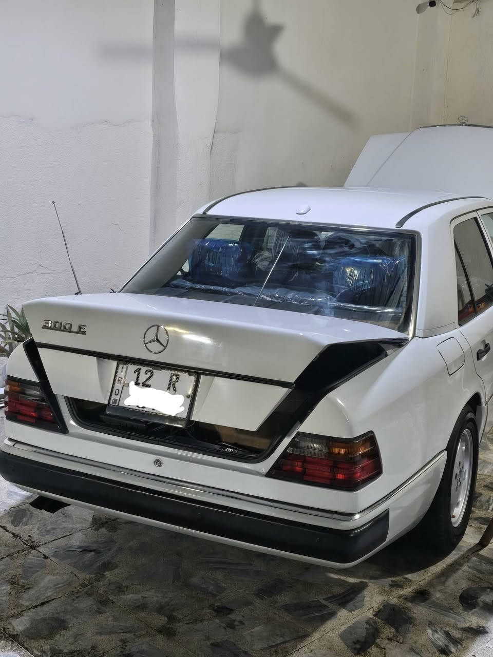 🔴السلام عليكم 👋
🔴بيع  بمرسيدس دب W124
🔴نوع : مرسيدس دب 260
🔴الموديل :1988 محدثه 1992🔱
🔴الحجم :260🔱
🔴المحرك : ديزل بلادي خمسه سلندر تيربو 🔱
🔴الگير : شرط🔱
🔴الاكسل:300 بدلته مناسب للمحرك خفيف يصير 🔱
🔴حداديه : نظيفه🔱
🔴الغرفه: نظيفه وحلوه🔱
🔴اللون: ابيض🔱
🔴الرقم : نينوى دولي إلى 2030
🔴اطارات :طخم نظيف مصار شي من بدلته🔱
🔴بطاريه: نظيفه🔱
🔴صبغ : بيها قطع صبغ بس انطيك صبغ عام🔱
🔴التحويل : شرط التحويل 🔱
🔴حصه مل كاز بيها بس يرادلها تفعيل لأن الرقم جديد
🔴السعر: 70وبيها مجال 🔱
🔴اخوان السياره جاهزه من كلشي  محرك وكير وشلعتها حلوه شغل واطلع ولا تفتح بوند سياره نظيفه مل بيت الشراي يتصل عالرقم ♥️🔱
الرقم : اسيا :***********♥️
الرقم :كورك :***********
