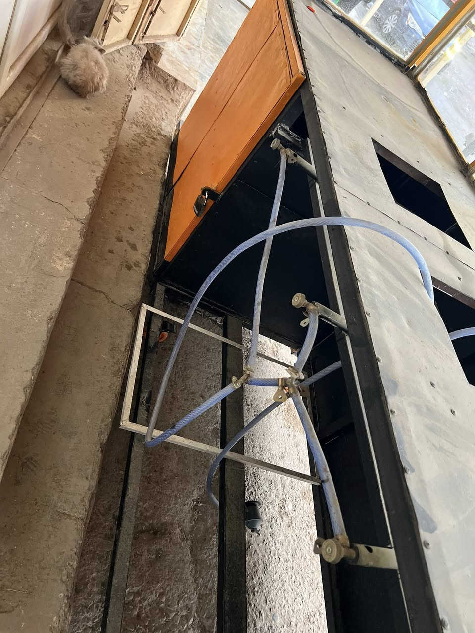 عربانه لفات للبيع طول ٢ و نص ارتفاع ٢ عرض ١للتواصل ***********
