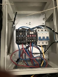 جهاز كهربائي جديد ماستخدم ابد السعر 300بي مجال الرقم 07715123039