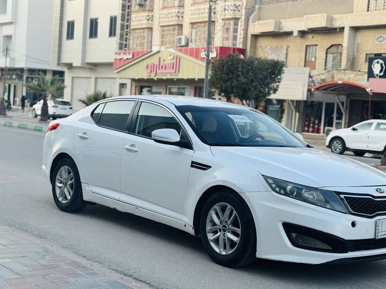 السلام عليكم كيا اوبتيما 2013خليجي محرك 2000 دوش رقم قادسيه تحويل مباشرالسياره بيهه جاملغ وبنيد فقط السياره جديده كلش كير مكينه حداديه تبريد كله شرط المكان السماوه المركز 
السعر 117 وبيهه مجال للاستفسار ***********
