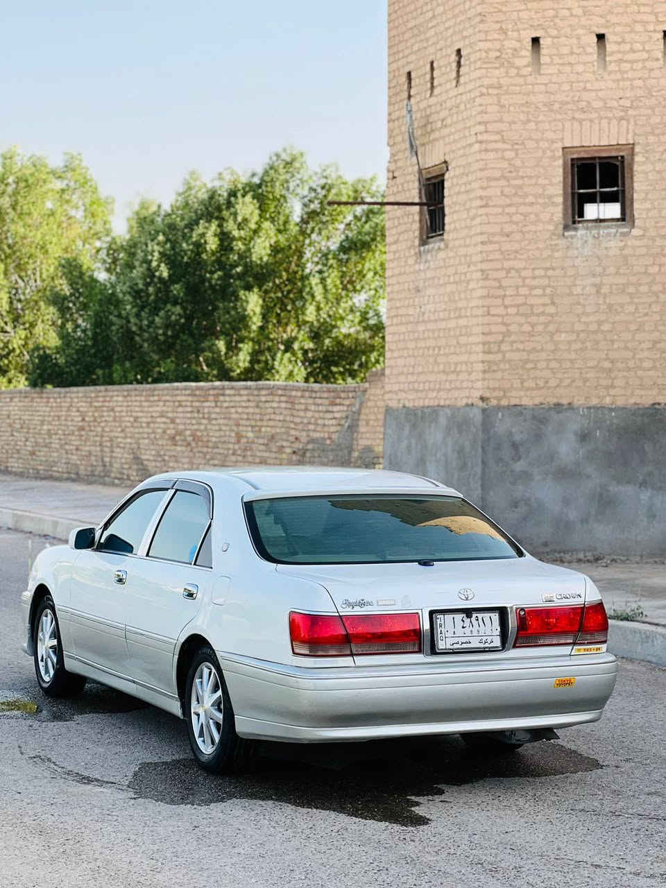 الهم صلي ع محمد وال محمد 
ملكة للبيع  لون ابيض محجل 
كفاله عامه كص ونقل جثه وضربه والعيب الشرعي 
شرط تجي تفحص سياره قبل ماكاتبك 
ارقام كركوك مدفوع كمرك وضريبة وقرصها واصل اصوليه 100٪؜ دكها حسابه وين ميعجبك  موصفات
—مكينه VVTi 3000  شلعه فول
—برده خلفيه كشنات كهربائية 
—مري شفط هيتر بلاد شاشه كرستال ترحيب 
—كروز مثبت سرعه ستيرن كهربائي 
—جنجر سيدي 6 اقراص تحكم خلفي كامل 
—لايت وبك لايت كرستال GBSشغال 
—لايت زنون اصفر ويل نجمه ابيض حاويه 
—مثبت سرعه سبلت دوار ويعد بيها هواي موصفات ماذكرهن 
سياره جاهزه ع اخر شي مابيه نقص لو برغي امانت الله كير ومكينه جديد حداديه وسياره احله من صور بهواي  تجي وتشوف ب عينك مكان السياره حله الحمزه الغربي 
السعر. 105وبيها مجال وماكو هيج نضافه بهاذه السعر 
رقم الهاتف/***********
***********
اخوان الي ماعجبه السعر لا يكسر ب سياره كلشي اكو ب سوك فلوسك عندك وسيارتي عندي
