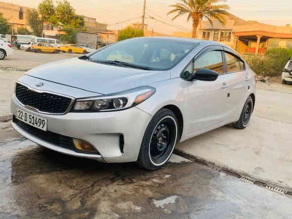 للبيع او مراوس كيا فورتي 2017 وارد امريكي حدث جدا بصيط قبق صندوك فقط والباقي مكفول بدون ايرباك يعني سياره بس قطعه وحده صندوك مبدل اصلي محرك دوش 2000
كير مرغوب AT
سياره جاهزه دوشمه اصليه 
مكان سياره بغداد الدوره
السعر 127وبيها مجال 
***********
واتساب***********
