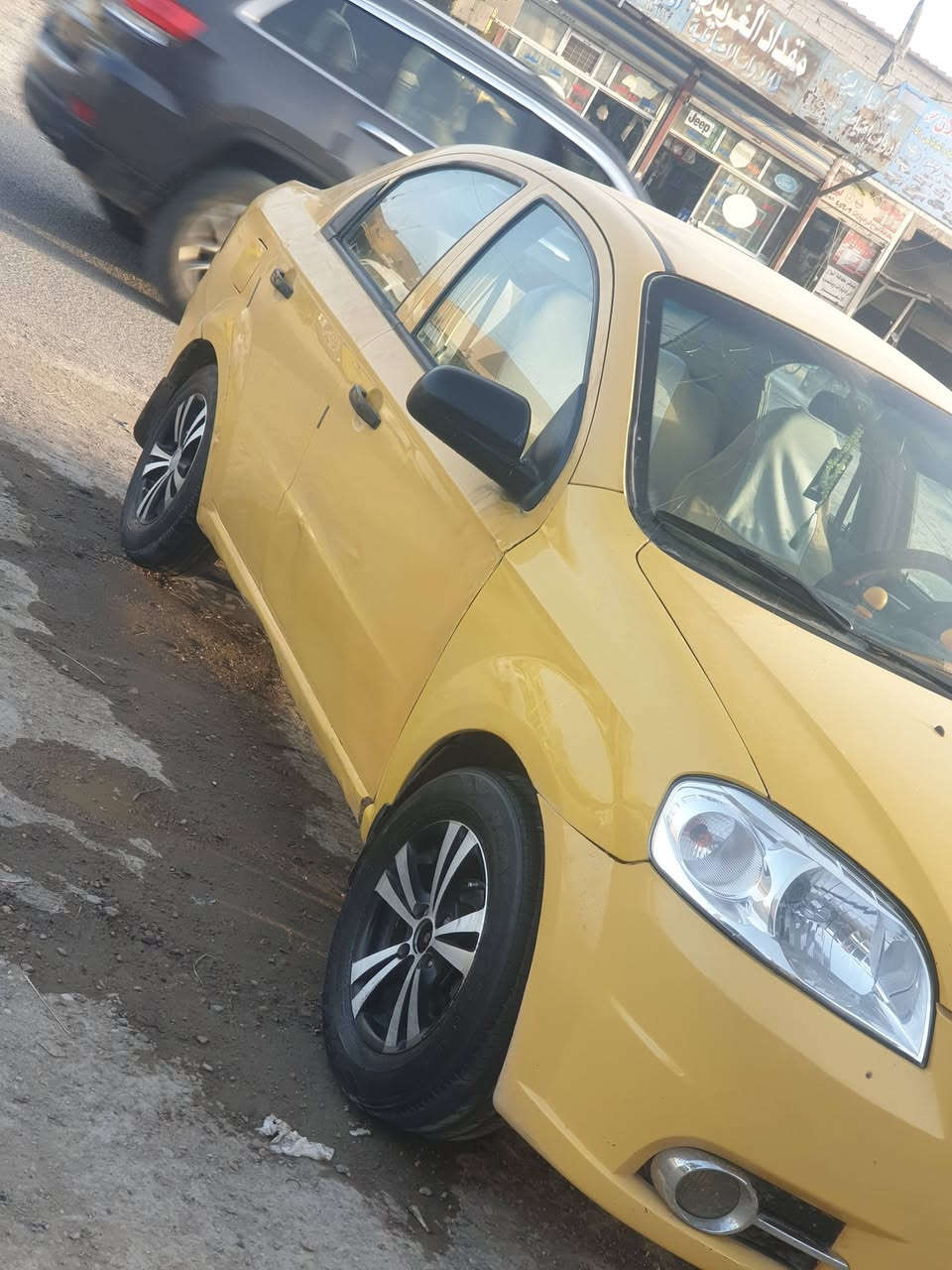 افيو  2011
رقم دولي سنويه 2030 شرط التحويل 
مصفره هيئه وغرامات
كير ومحرك مكفول صدر امامي خلفي جديد تخم تاير تدفئه تبريد سياره خير من الله من ايدك للشارع 
السعر 39 وبيها مجال 
مكان سياره ديالى شهربان المقداديه
 
رقم الهاتف ***********
