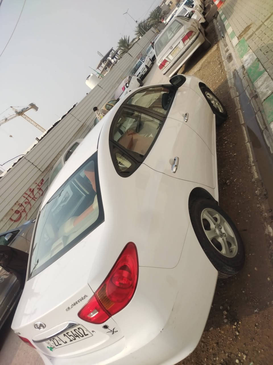 السلام عليكم النترا مقدس موديل ١١ خليجي جاهزة وحلوه احلى من الصوره تدفئة تبريد كير محرك تخم تايرات باتري شاشة جديد حداديه ٥٠ ٪ مكفولة من الضربة والصبغ عدا جاملغ امامي مصبوغ بدون فتح رش فقط اثر شخط مكاني النجف الاشرف للاستفسار *********** السعر ١١٨ وبيه مجال
