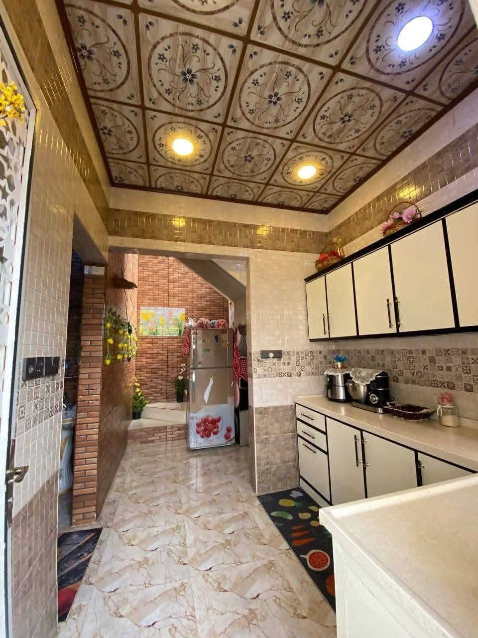 🔷 للبيع دار سكني ركن – حي السماح (السياسيين) 🔷
🏠 طابقين | 📜 طابو ملك صرف (زهور) | 🔁 شرط الوكالة والتحويل
📐 100 م² (ركن)مربع ١٠واجهه عمق ١٠
📍 الموصل – الجانب الأيسر | حي السماح – السياسيين 📌 
التفاصيل:
* الطابق الأول: غرفة نوم + هول + استقبال + صحيات
* الطابق الثاني: غرفتين نوم + صحيات + سطح
✔️ موقع مميز ✔️ مناسب للسكن أو الاستثمار السعر ١١٥مليون وبي مجال 
للتواصل والاستفسار اتصل ع ارقام التاليه 
***********
***********📍
***********📍
*********** 📍
*********** 📍
