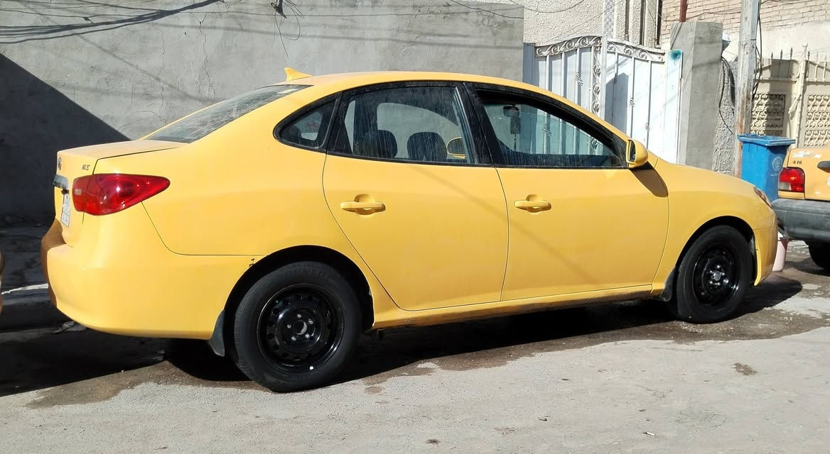 السلام عليكم
النترا 2009 رقم بغداد سنوية جديدة باسمي لل2029 رقم جديد وكامل باقي بس أستلام 

حادثة حوض من جوة فقط جاملغات لا بارد ولا بيهن جويه  قبق جنطة بلادي 

كير مكينة تبريد كفالة كهربائيات كاملة 

مبدل بيه جاملغات امامية بسبب الخياس بدون اي ضربة 

للبيع فقط مكاني الشعب السعر 88 بيه مجال بسيط
 ***********
