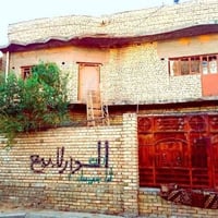 الدار للبيع   في شارع حيفا المساحه 150 النزال 15 الواجه 10 يتكون من طا...