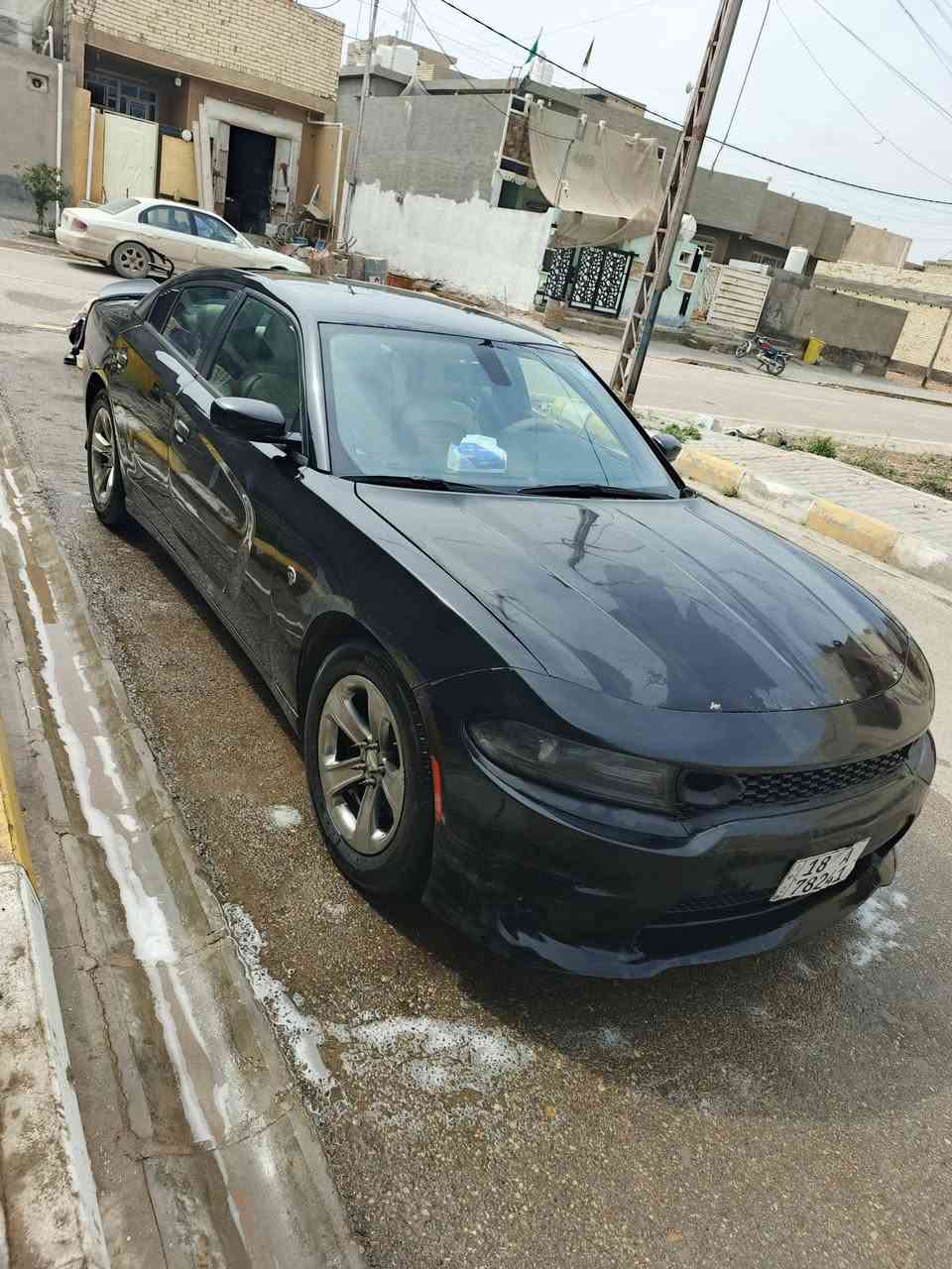 سلام عليكم
جارجر  موديل   16  لبيع رقم بابل سياره بكانه واسط صويرة 
حادثها بنيد وجوملخ اليسر سعر 170 /***********
