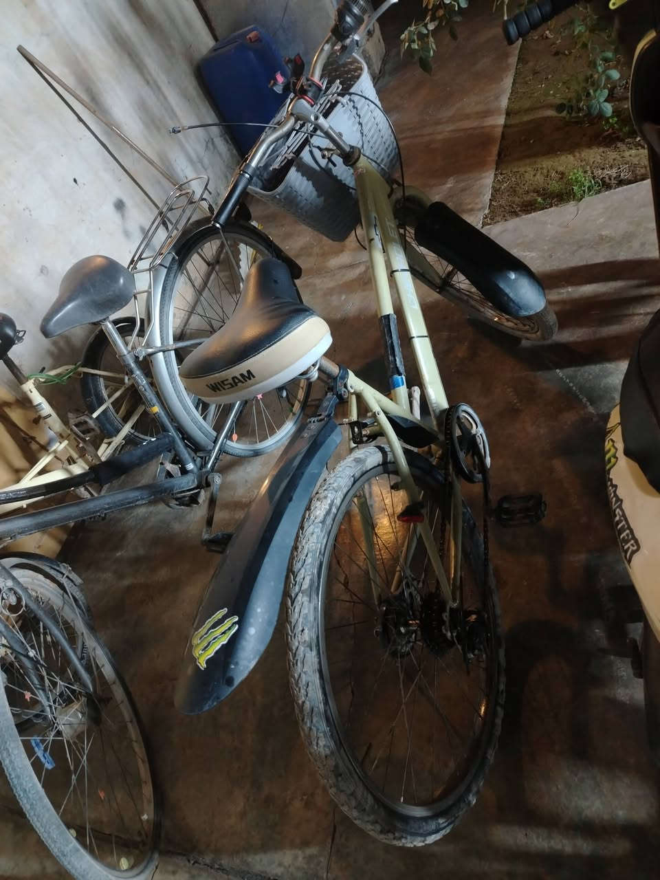 بايسكل ياباني اصلي للبيع
بايسكل شوفرليت للبيع

بايسكل حجم صغير للبيع

للستفسار عن السعر الاتصال : ***********
