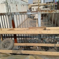 ميز خشب • جديد • قرب مول أهل