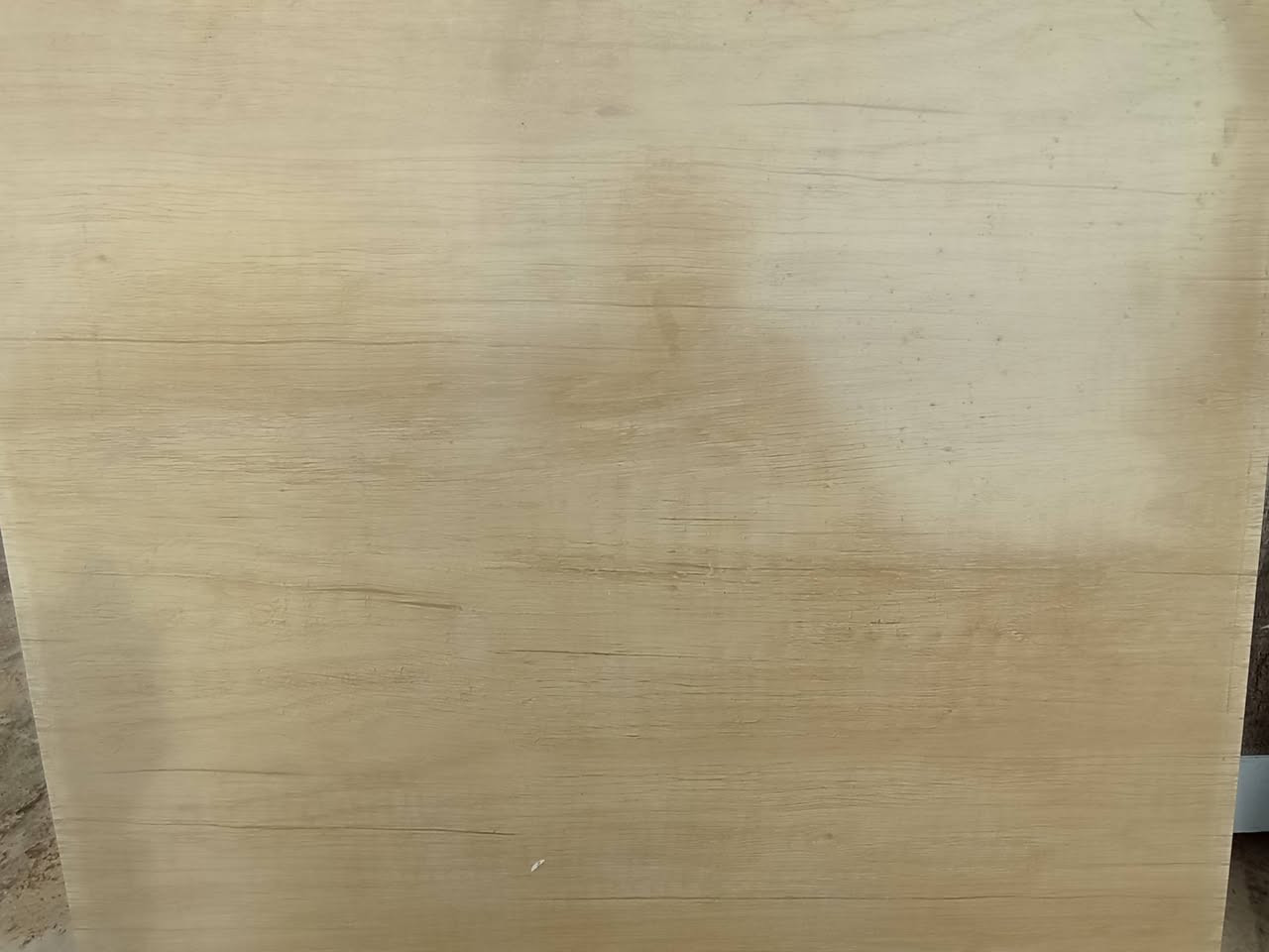 سقف ثانوي نضيف اكثر من 120قطعه قيم واخذ الشراي يراسل او يتصل ***********
