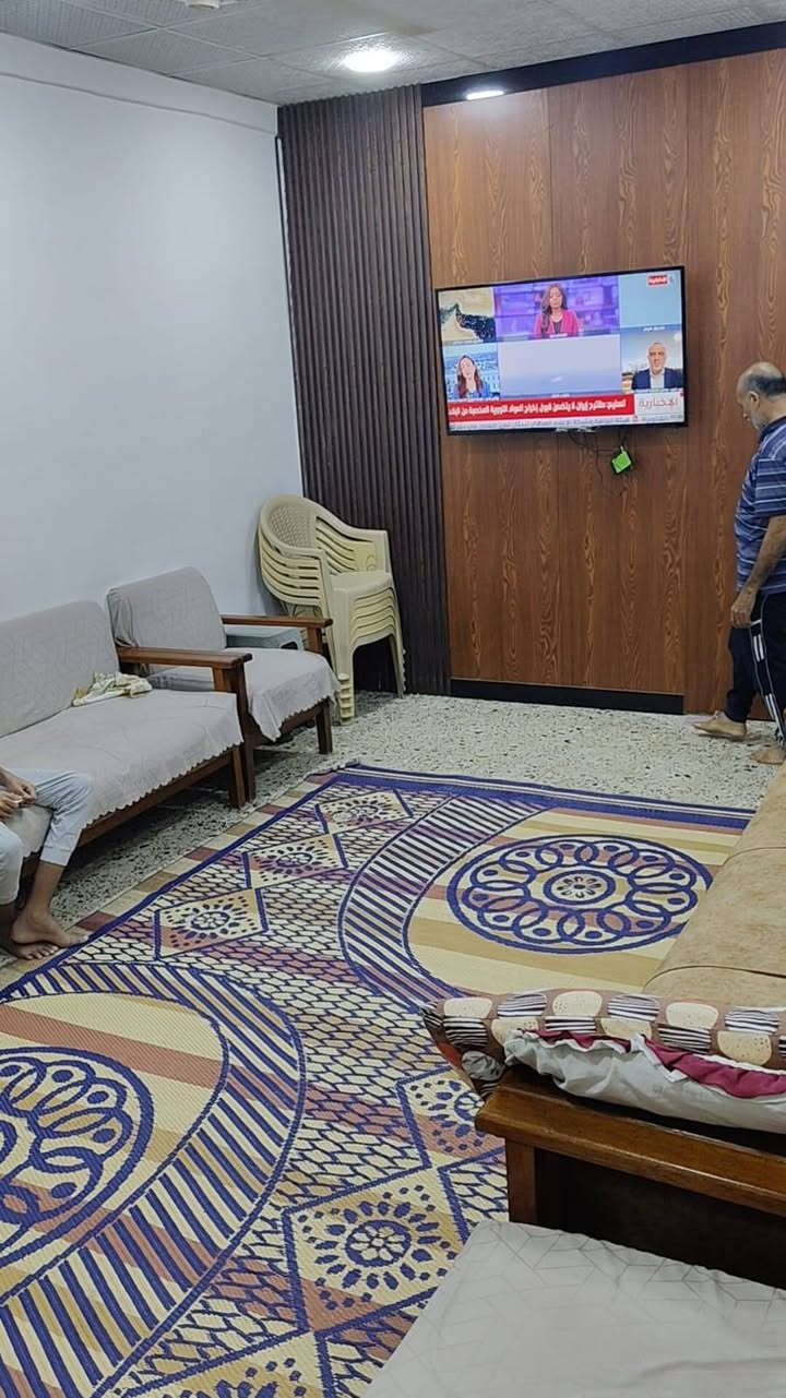 بيت للبيع واجها سبعه إله ربع/نزال 15و20 مساحه في السند 84/واقع حال100 مكان الامين الثانيه قرب كهوه صدام: رقم الهاتف ***********
