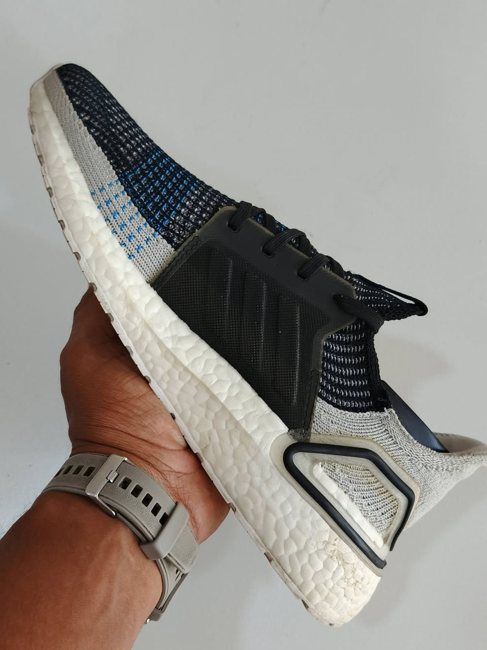 اديداس الترا بوست اصلي اورجنال
▪️قياس 41---26.cm طول القدم 
👟 طبي وزن خفيف مريح القدم 
☎ واتساب ***********☎
🚗 توصيل كافة محافظات العراق 🚗

